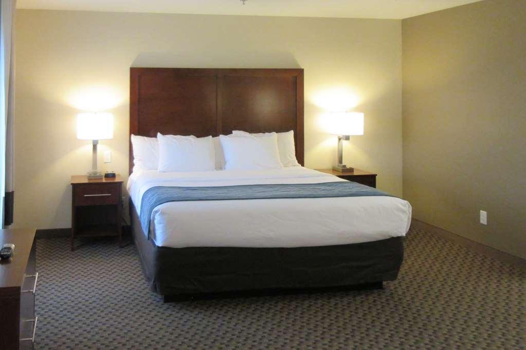 Comfort Inn & Suites Logan Near University Extérieur photo
